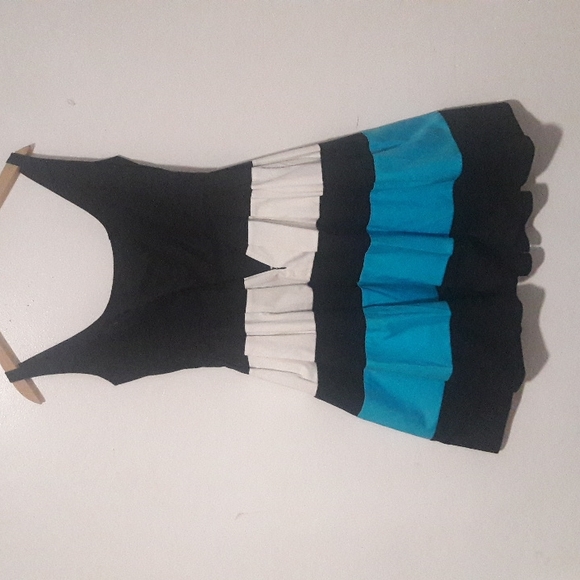 MAGGY LONDON ! DRESS sz 8 - Picture 5 of 8